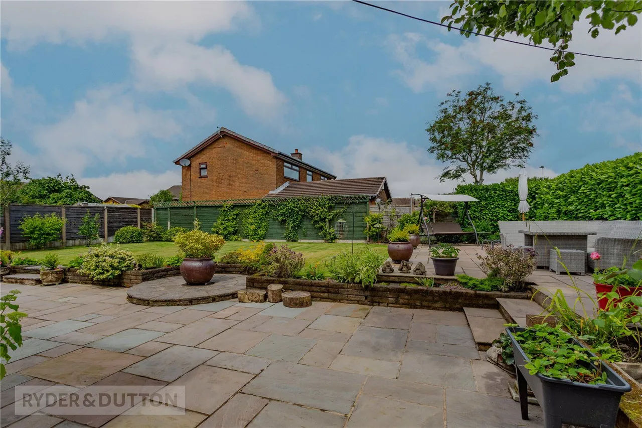 Harden Hills, Shaw, OL2, photo 26