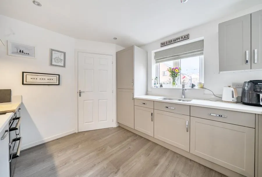 Citrine Place, Bishops Cleeve, GL52, photo 3