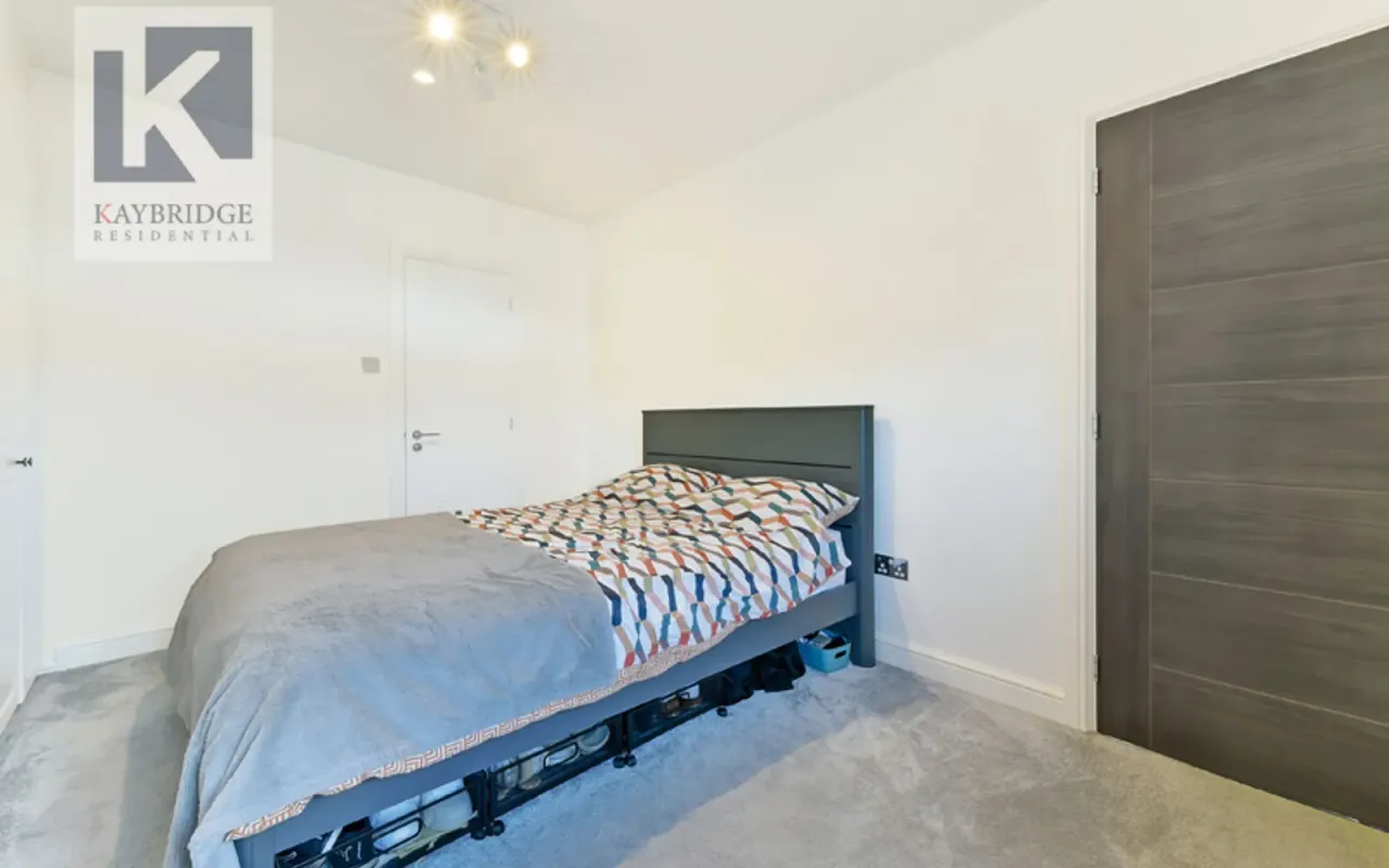 Ebbisham Road, Epsom, KT18, photo 18