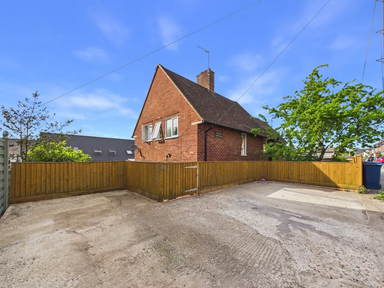 3 bed gladstone road, chesham, buckinghamshire,hp5 for sale, Chesham, Buckinghamshire