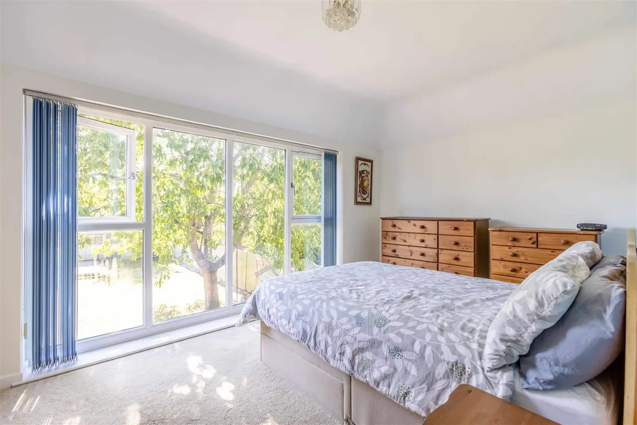 Ditton Road, Datchet, Slough, SL3 9LR, photo 7