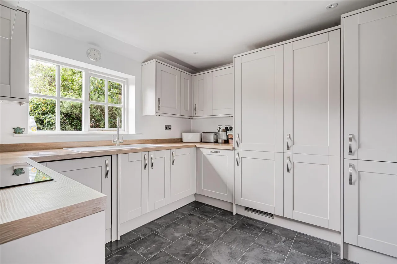 West End, Launton, photo 27