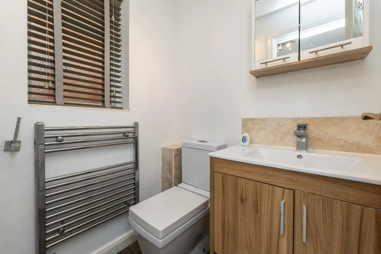 Greenbank Close, Whitwood, WF10, photo 8