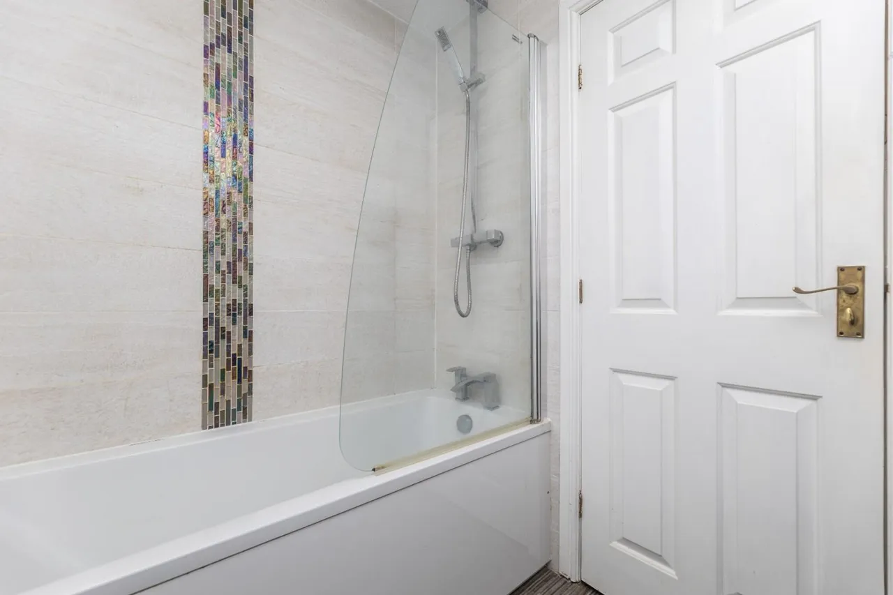 Greenbank Close, Whitwood, WF10, photo 19