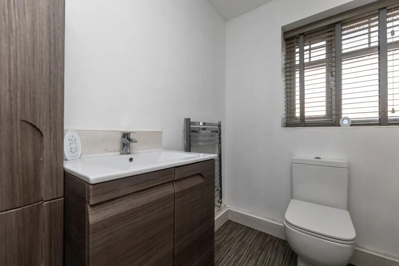Greenbank Close, Whitwood, WF10, photo 20