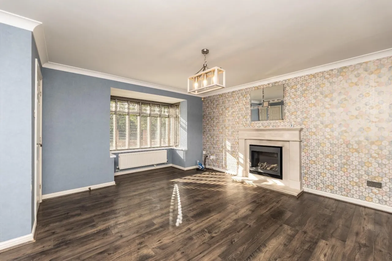 Greenbank Close, Whitwood, WF10, photo 2
