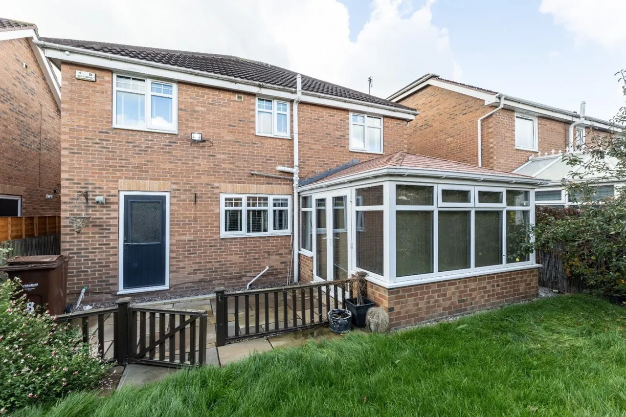 Greenbank Close, Whitwood, WF10, photo 21
