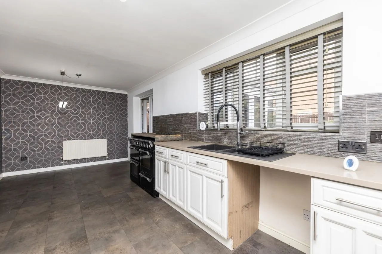 Greenbank Close, Whitwood, WF10, photo 4