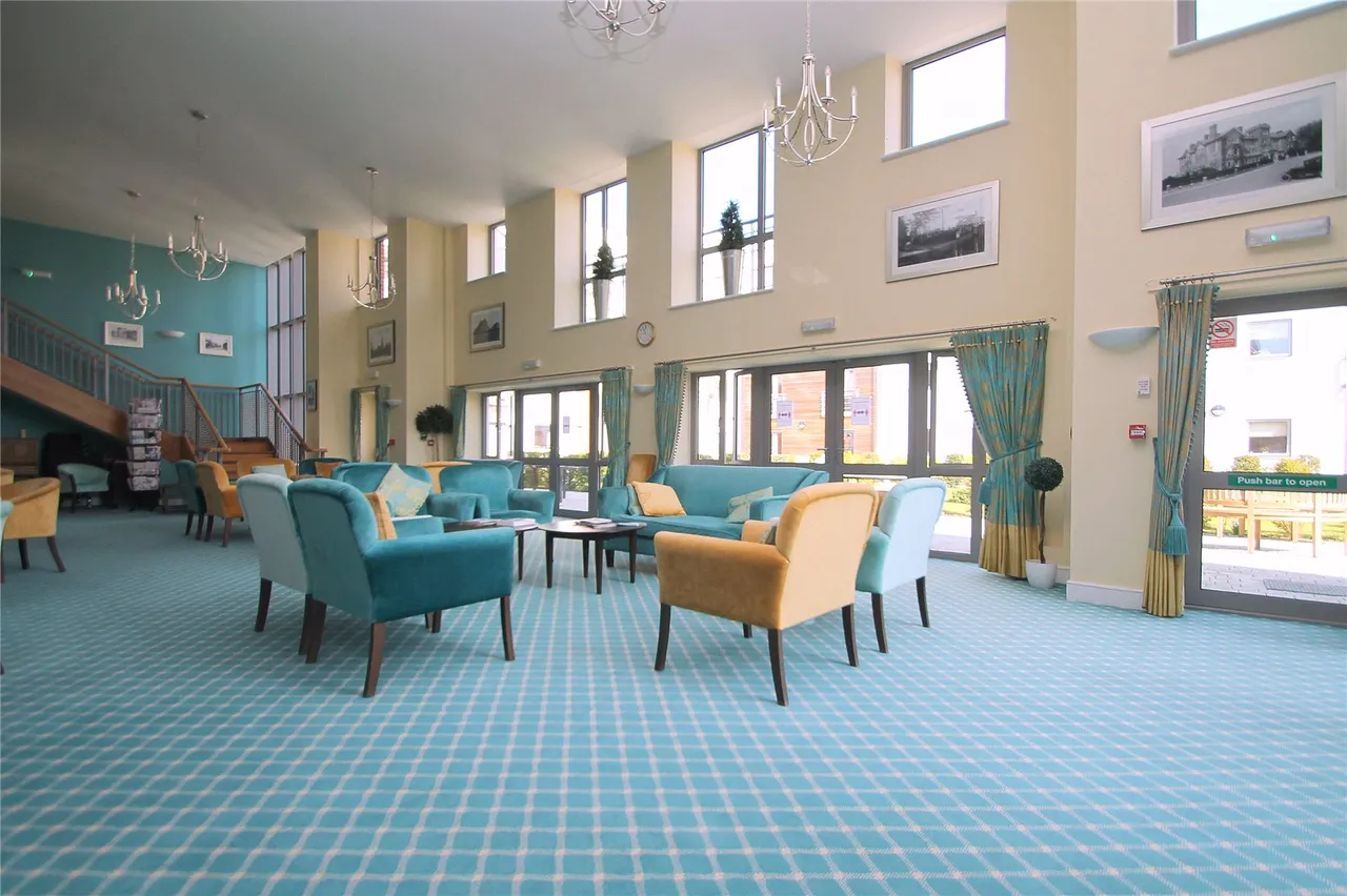 Kings Place, Fleet, GU51 3FS, photo 9