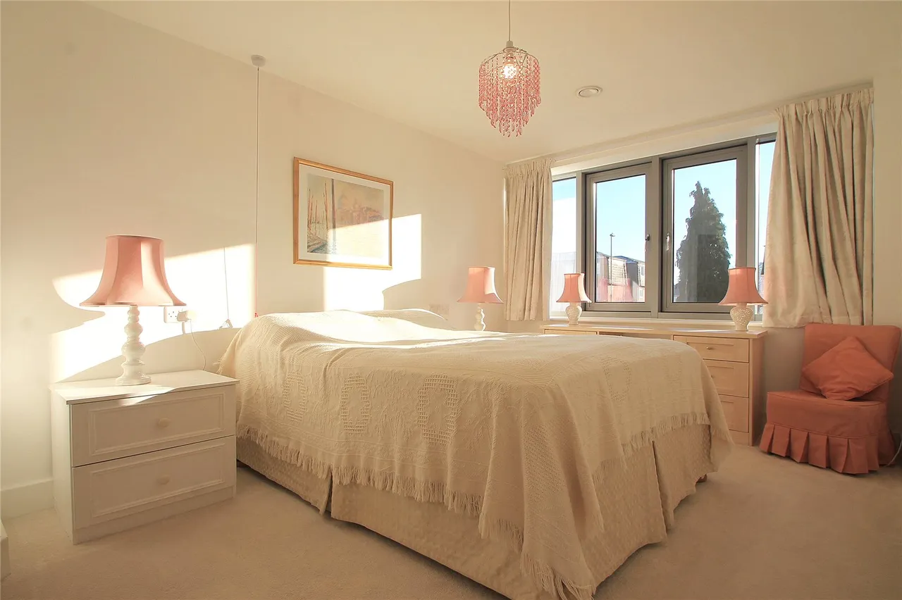 Kings Place, Fleet, GU51 3FS, photo 4
