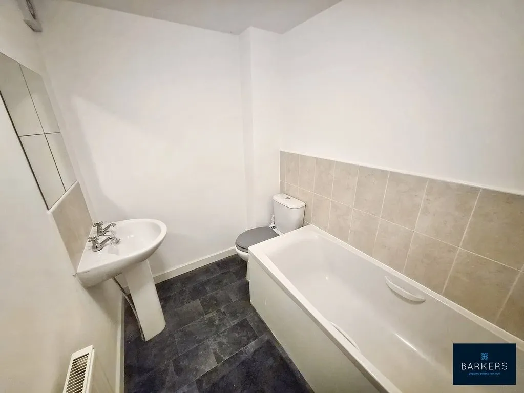 Redberry Avenue, Heckmondwike WF16 9FD, photo 9