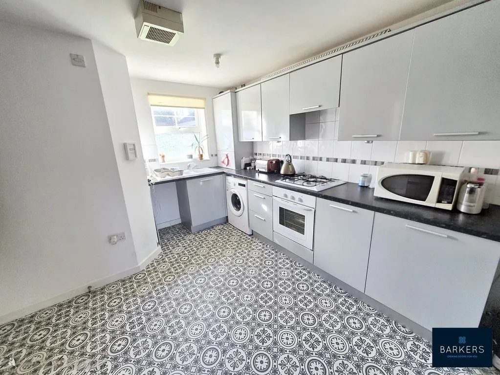 Redberry Avenue, Heckmondwike WF16 9FD, photo 4