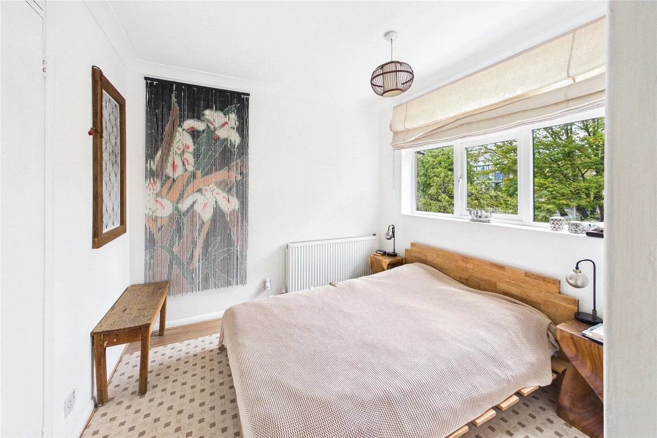 Leigh Orchard Close, London, SW16, photo 7