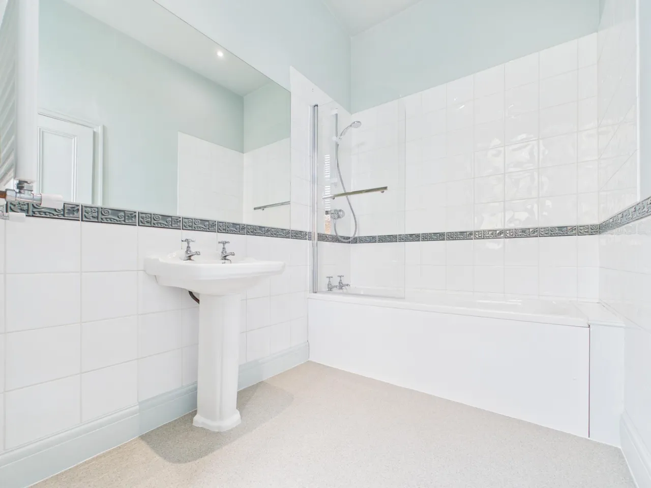 Clarence Drive, Harrogate, HG1, photo 9