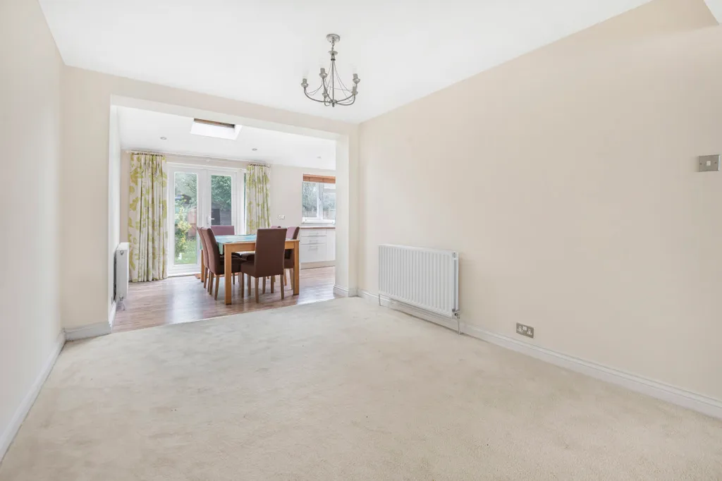 Cabrera Avenue, Virginia Water, GU25, photo 8