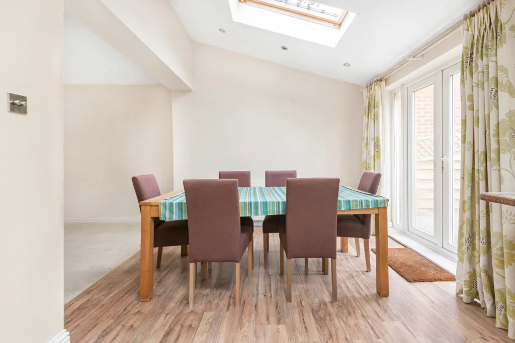 Cabrera Avenue, Virginia Water, GU25, photo 10