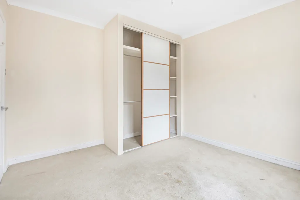 Cabrera Avenue, Virginia Water, GU25, photo 16
