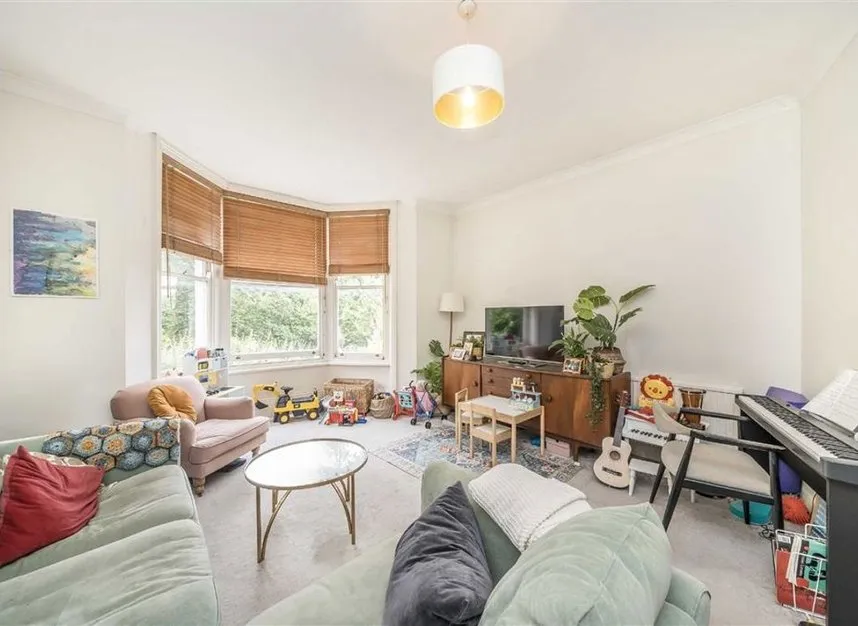 Pepys Road, New Cross, SE14, photo 2