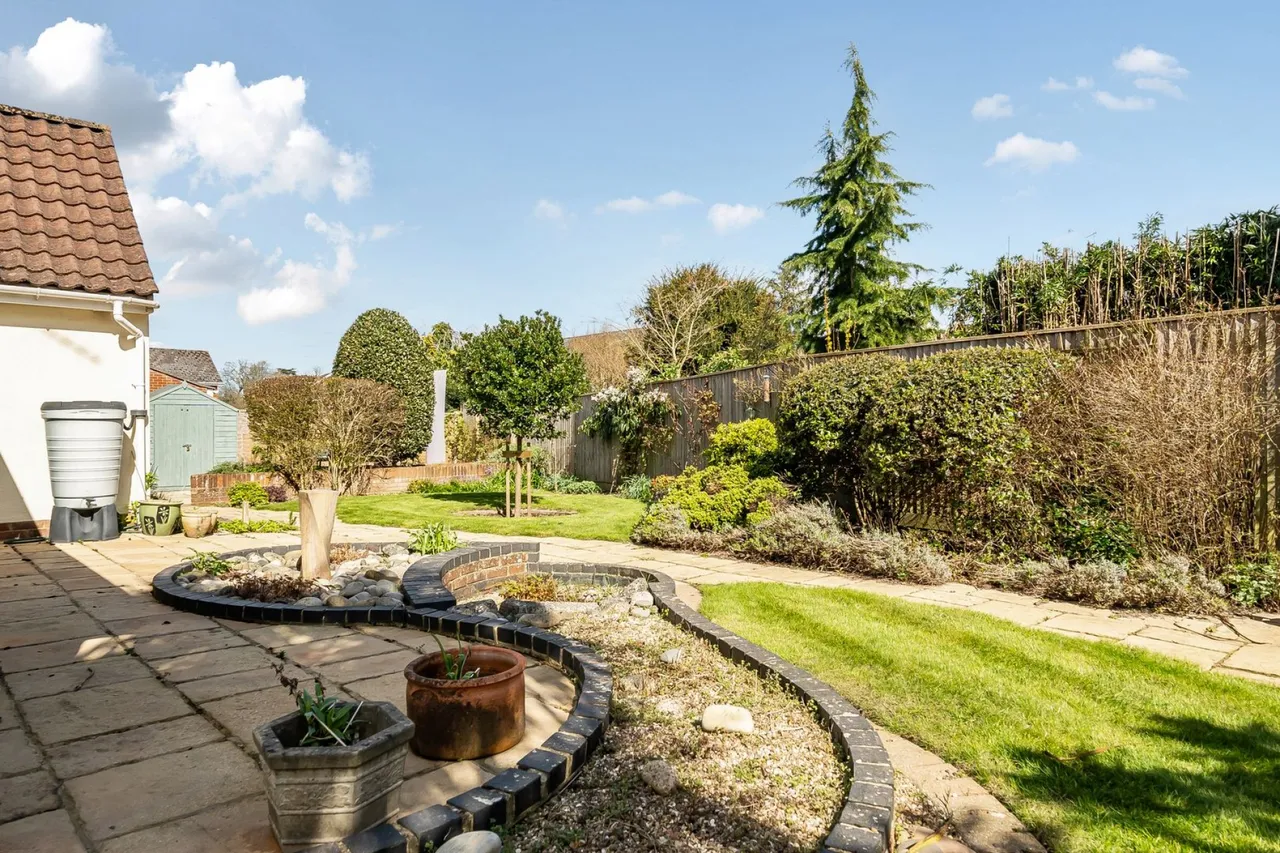 Noel Close, Brockenhurst, SO42, photo 22
