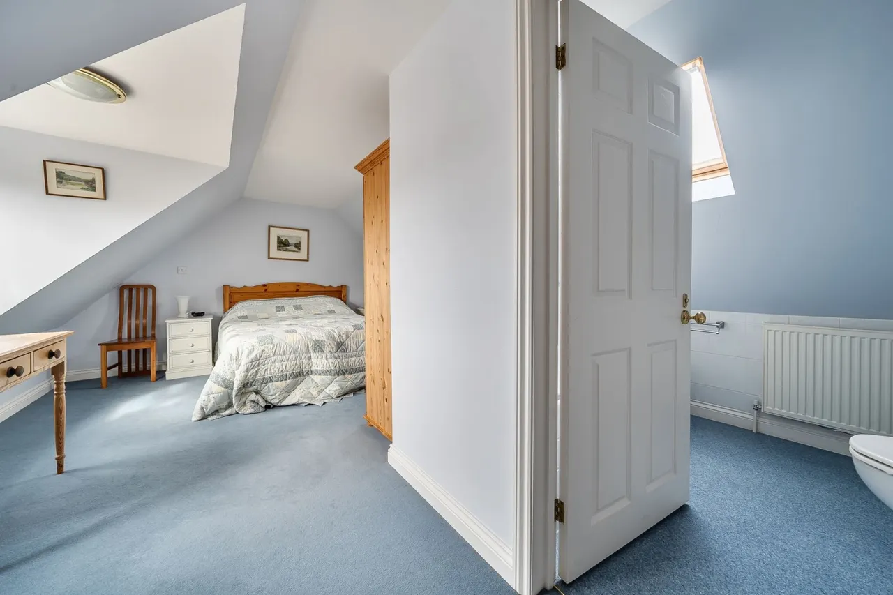 Noel Close, Brockenhurst, SO42, photo 17
