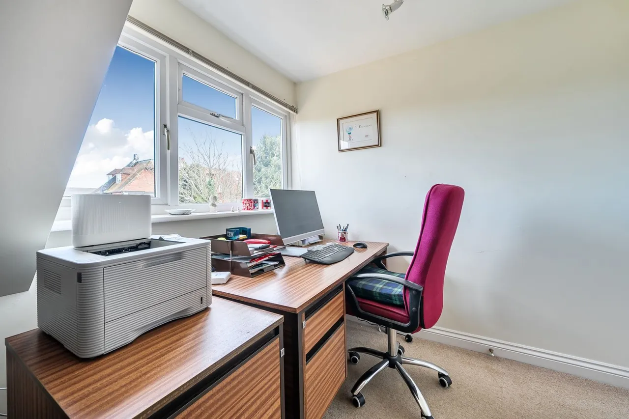 Noel Close, Brockenhurst, SO42, photo 13