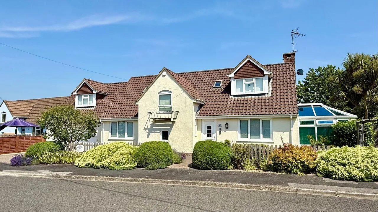 Noel Close, Brockenhurst, SO42, photo 28