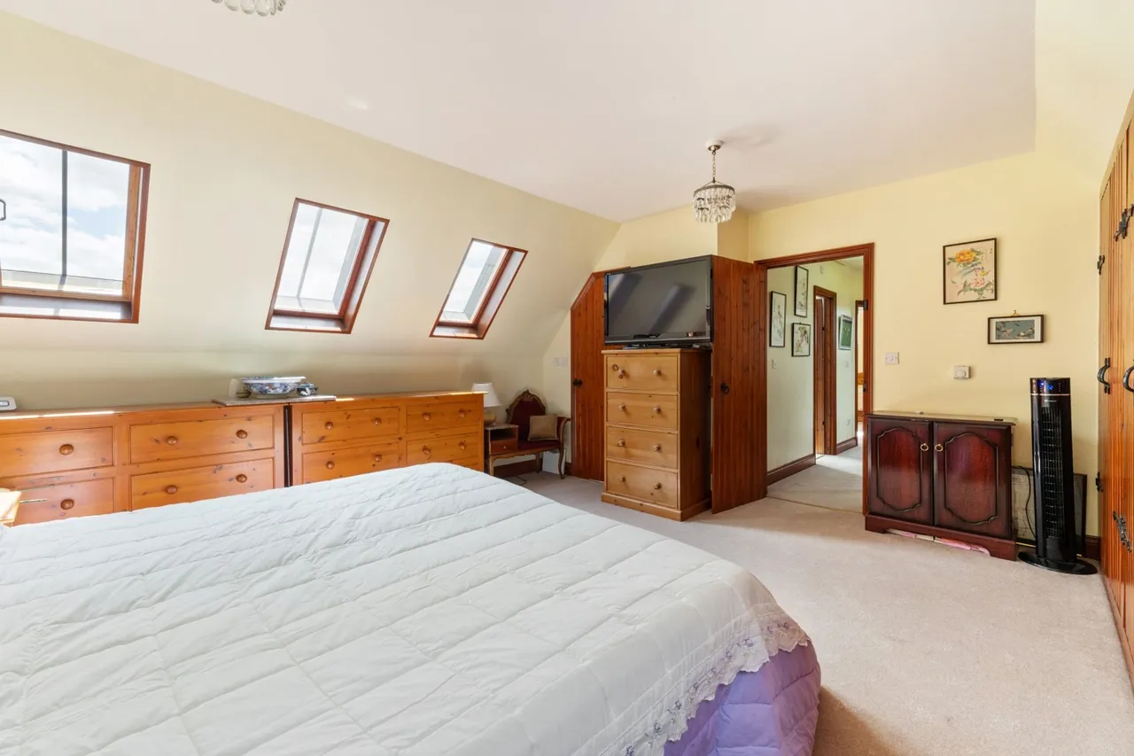 Knights End Road, March, PE15, photo 15