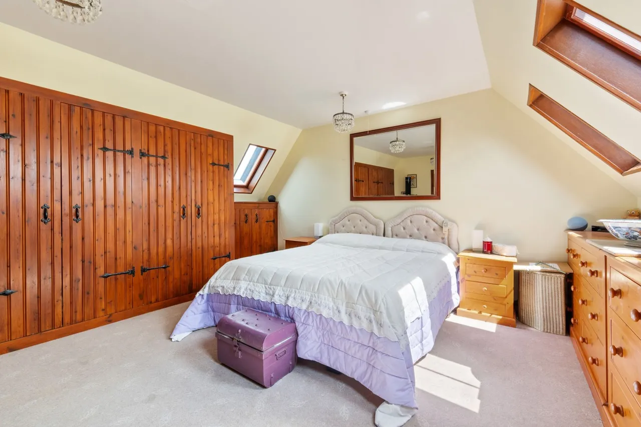 Knights End Road, March, PE15, photo 16