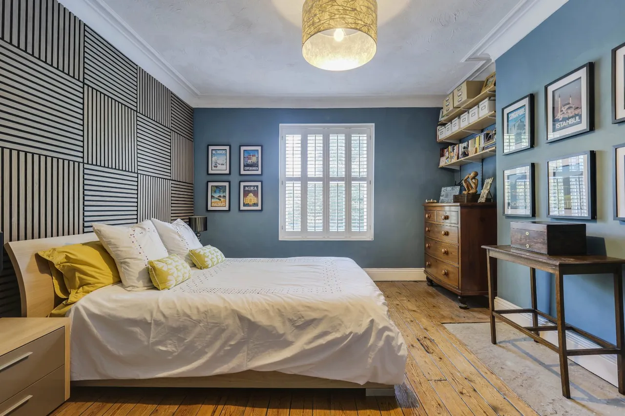 Edroyd Place, Farsley, LS28, photo 15