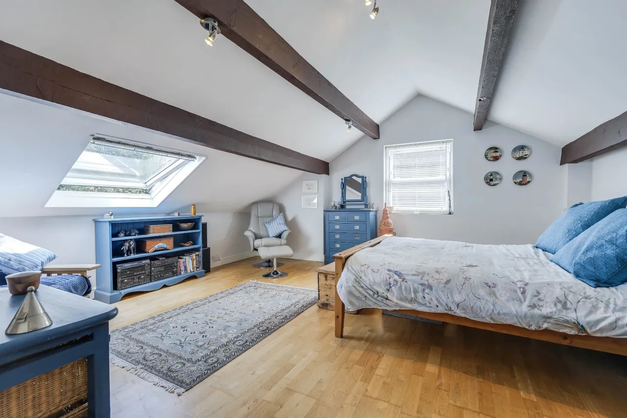 Edroyd Place, Farsley, LS28, photo 18