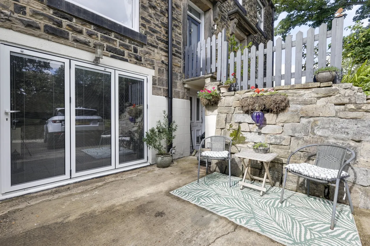 Edroyd Place, Farsley, LS28, photo 20