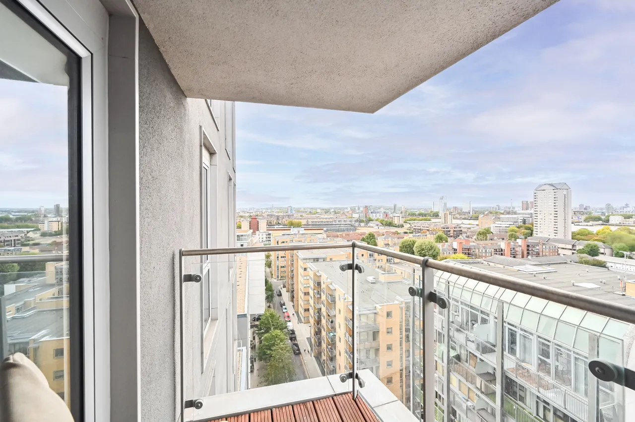 London, E14, photo 26