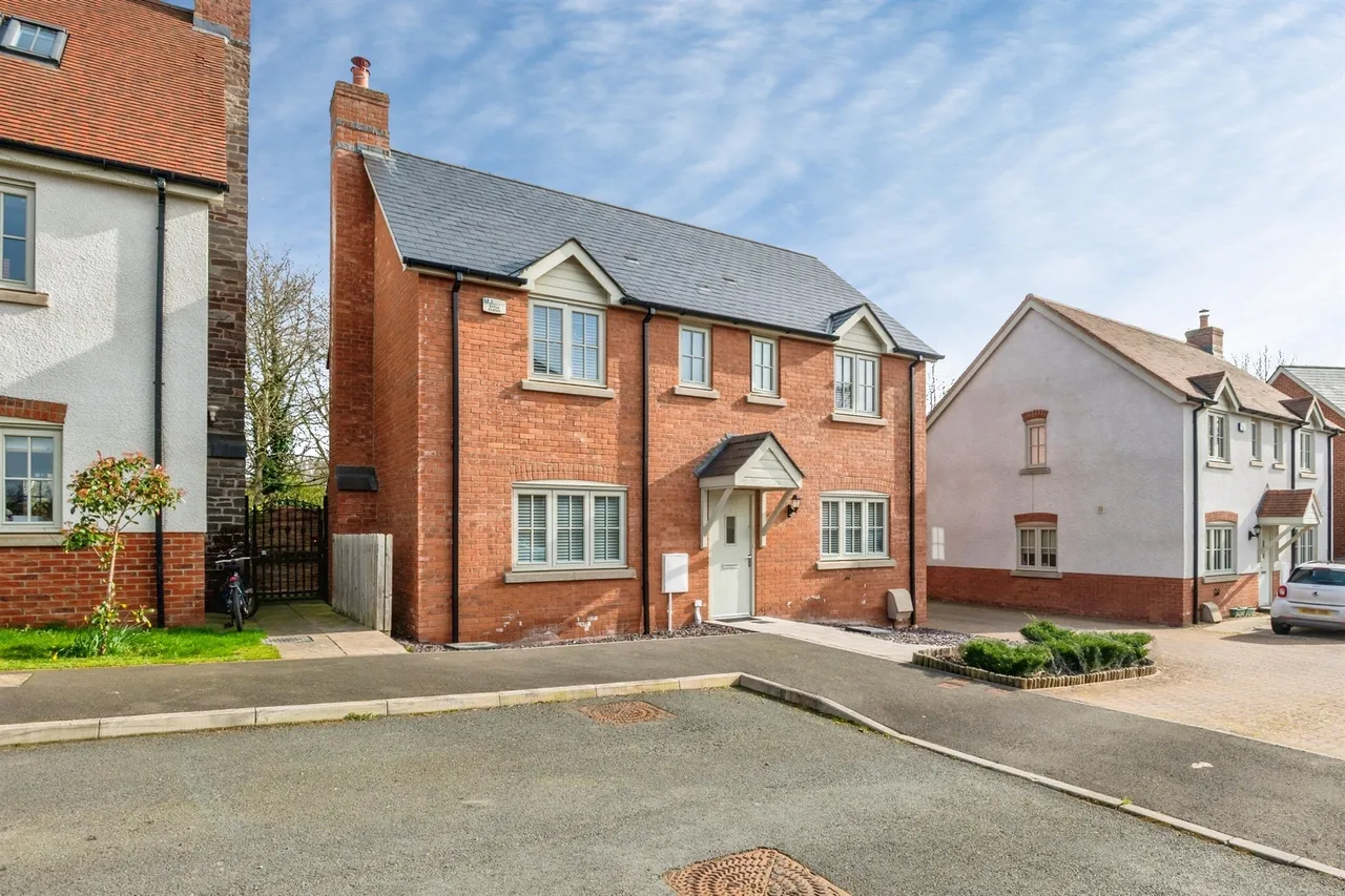 4 bed house for sale, Englands Field, Bodenham, HR1