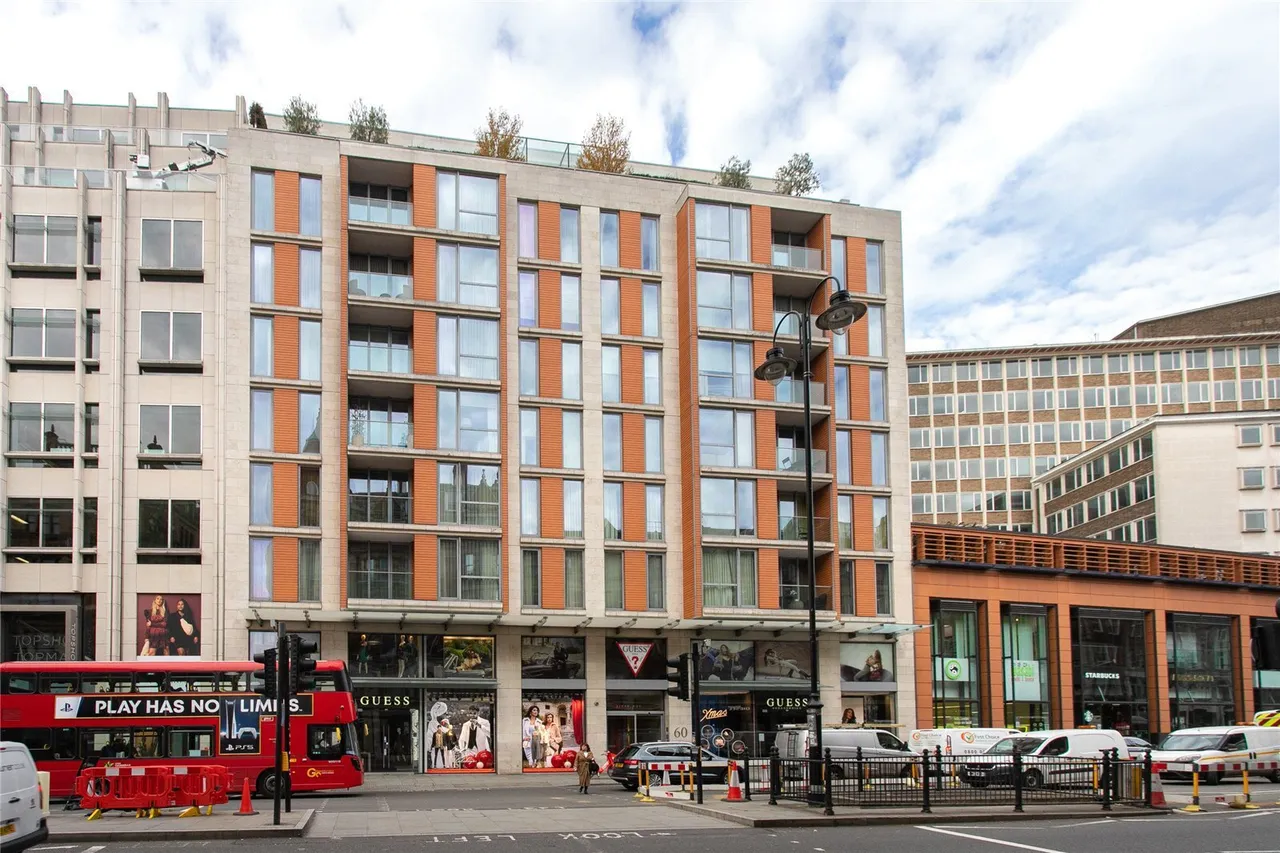 2 bed flat for sale — Brompton Road, LONDON, SW3