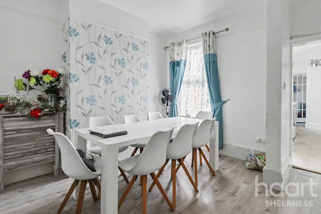 Alexandra Road, Sheerness, ME12, photo 2