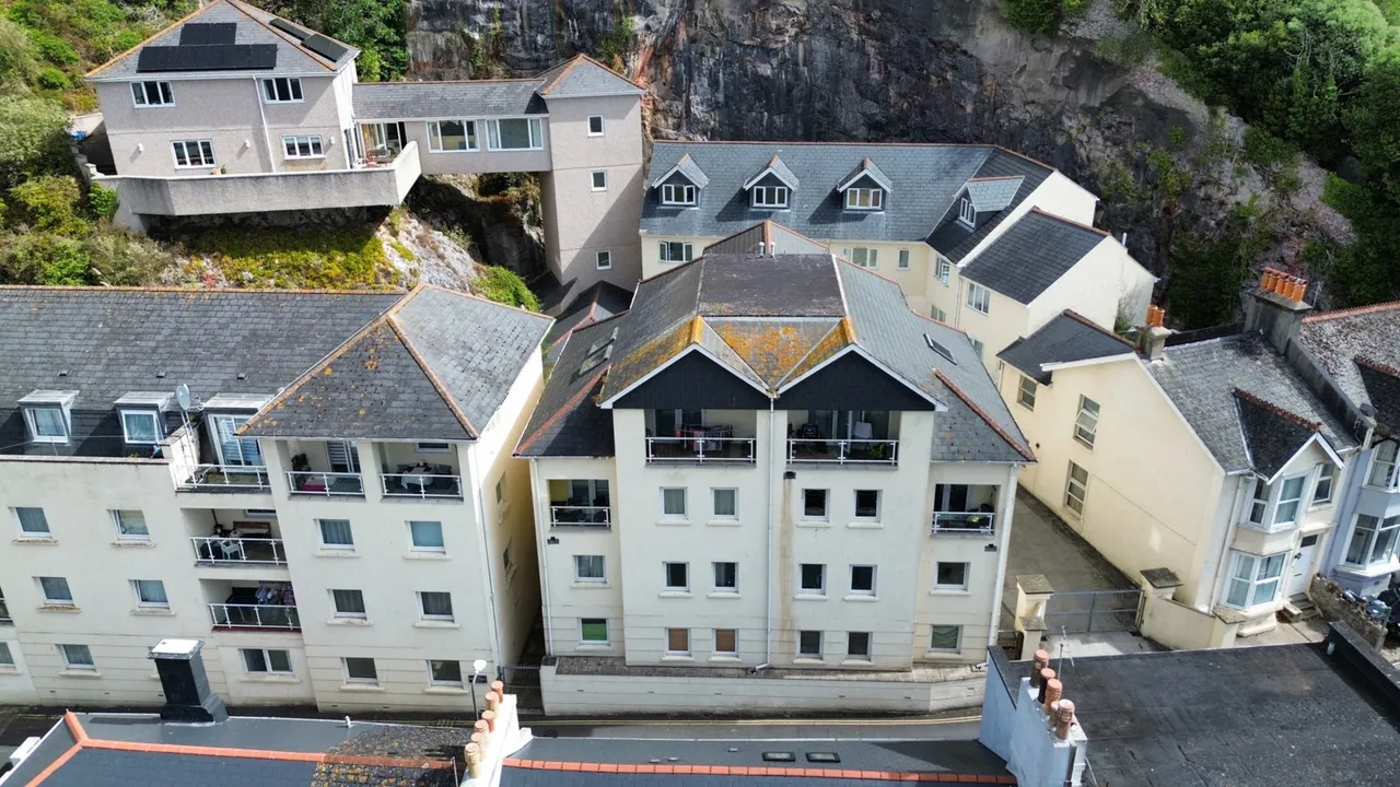 2 bed flat for sale, Braddons Hill Road West, Torquay