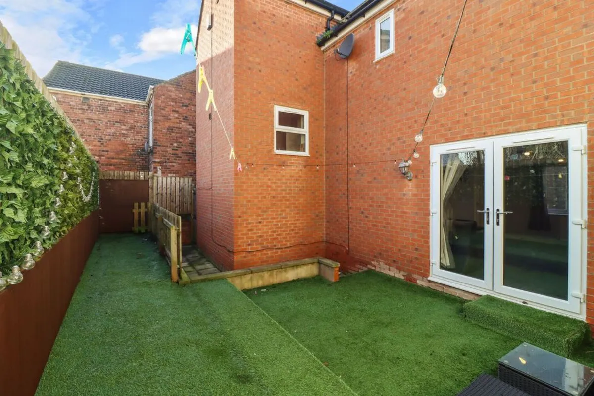 Rawmarsh, S62, photo 11