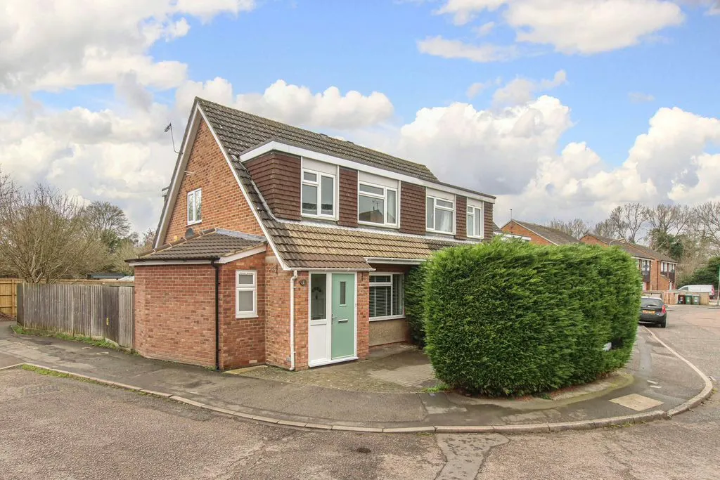 3 bed house for sale — Yorke Close, Aston Clinton, Buckinghamshire, HP22 5QN