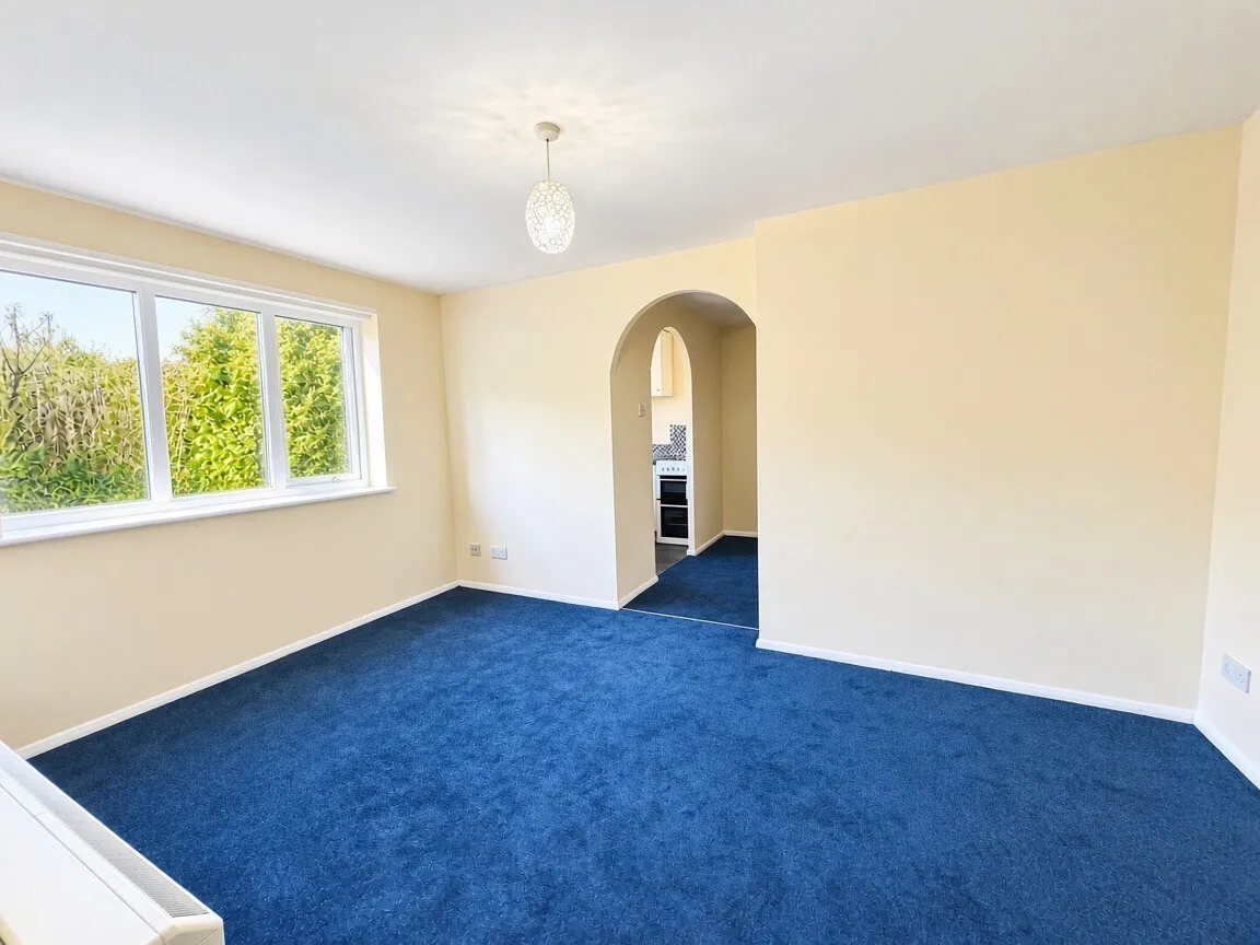 Waddington Close, Enfield, EN1, photo 2