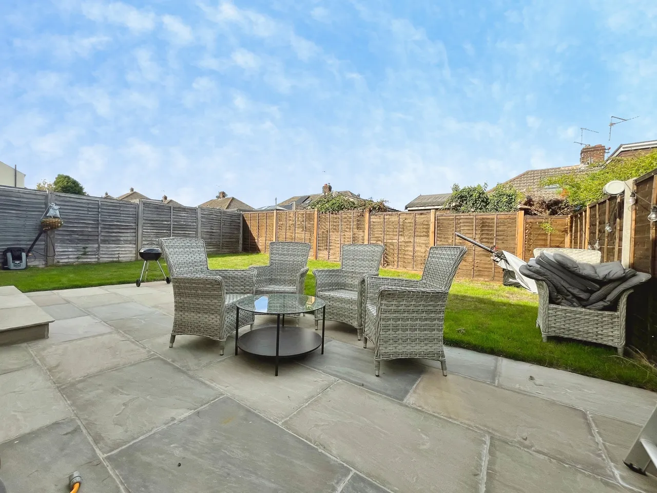 Upper Weybourne Lane, Farnham, Surrey, GU9 9DF, photo 8