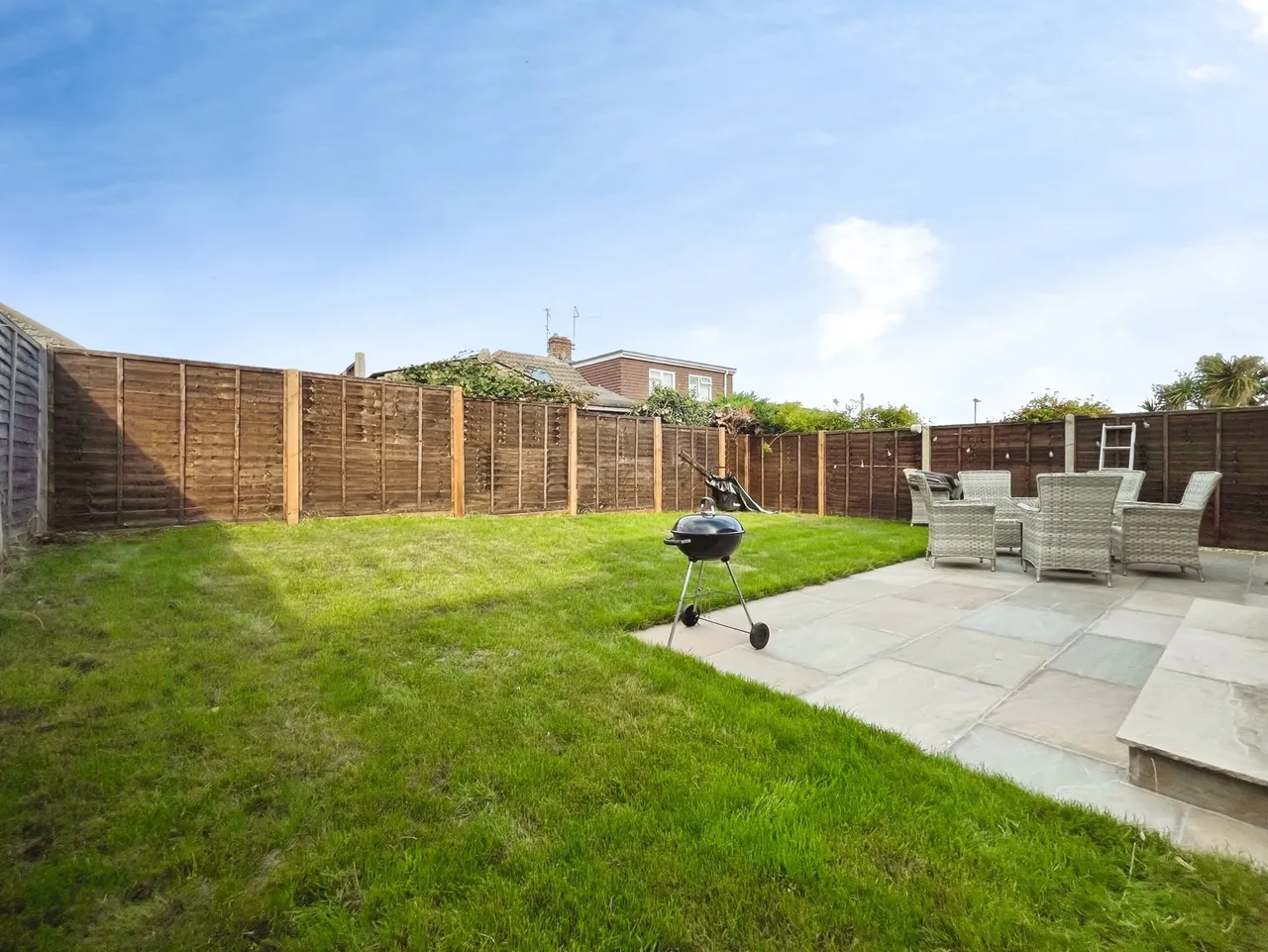 Upper Weybourne Lane, Farnham, Surrey, GU9 9DF, photo 6
