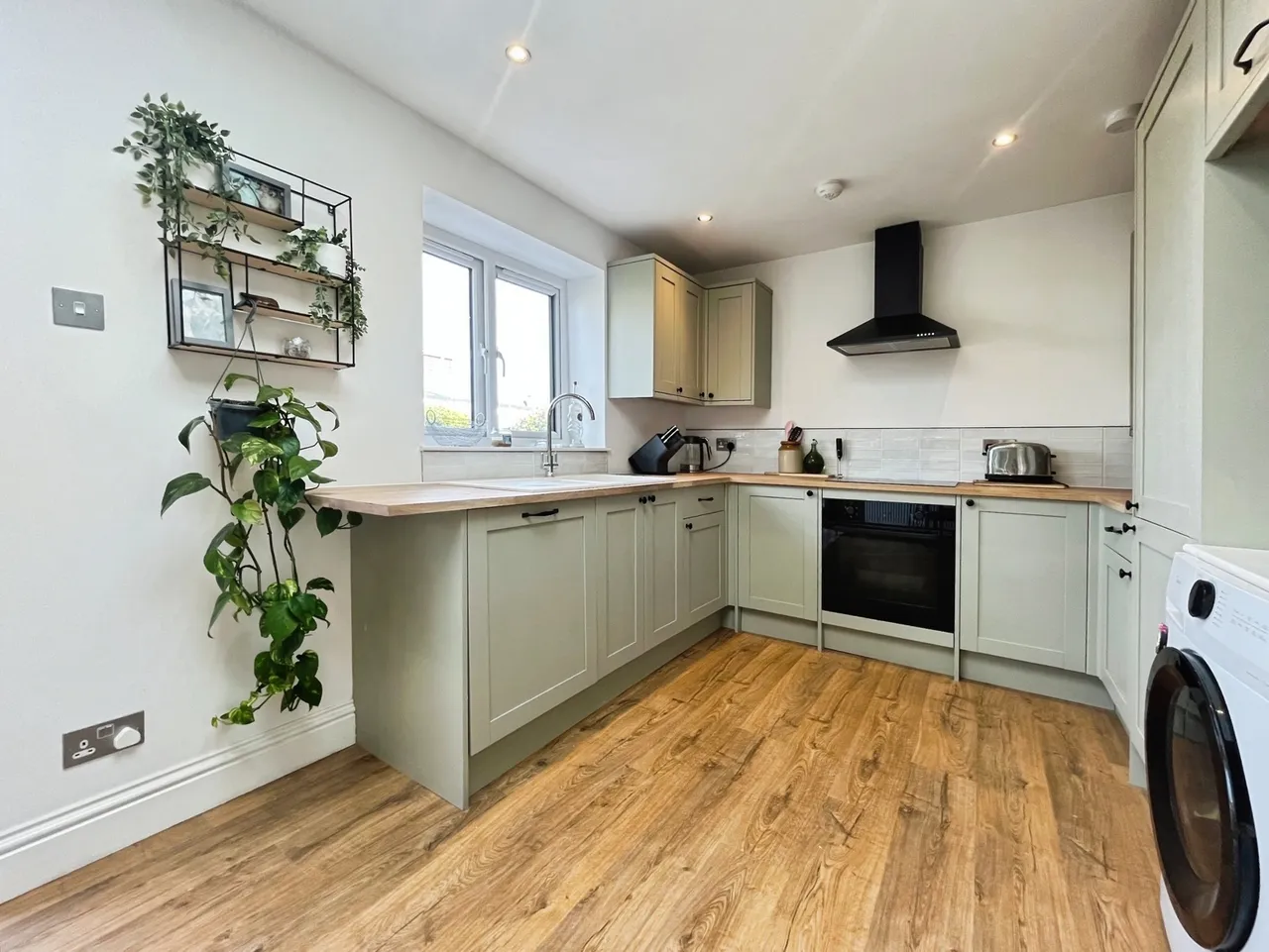 Upper Weybourne Lane, Farnham, Surrey, GU9 9DF, photo 10
