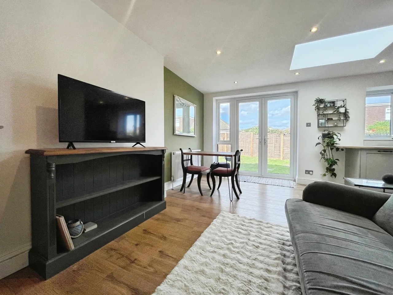Upper Weybourne Lane, Farnham, Surrey, GU9 9DF, photo 4