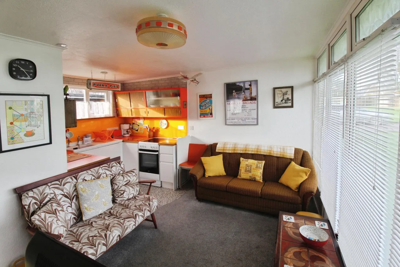 Broadside Chalet Park, Stalham, NR12, photo 5