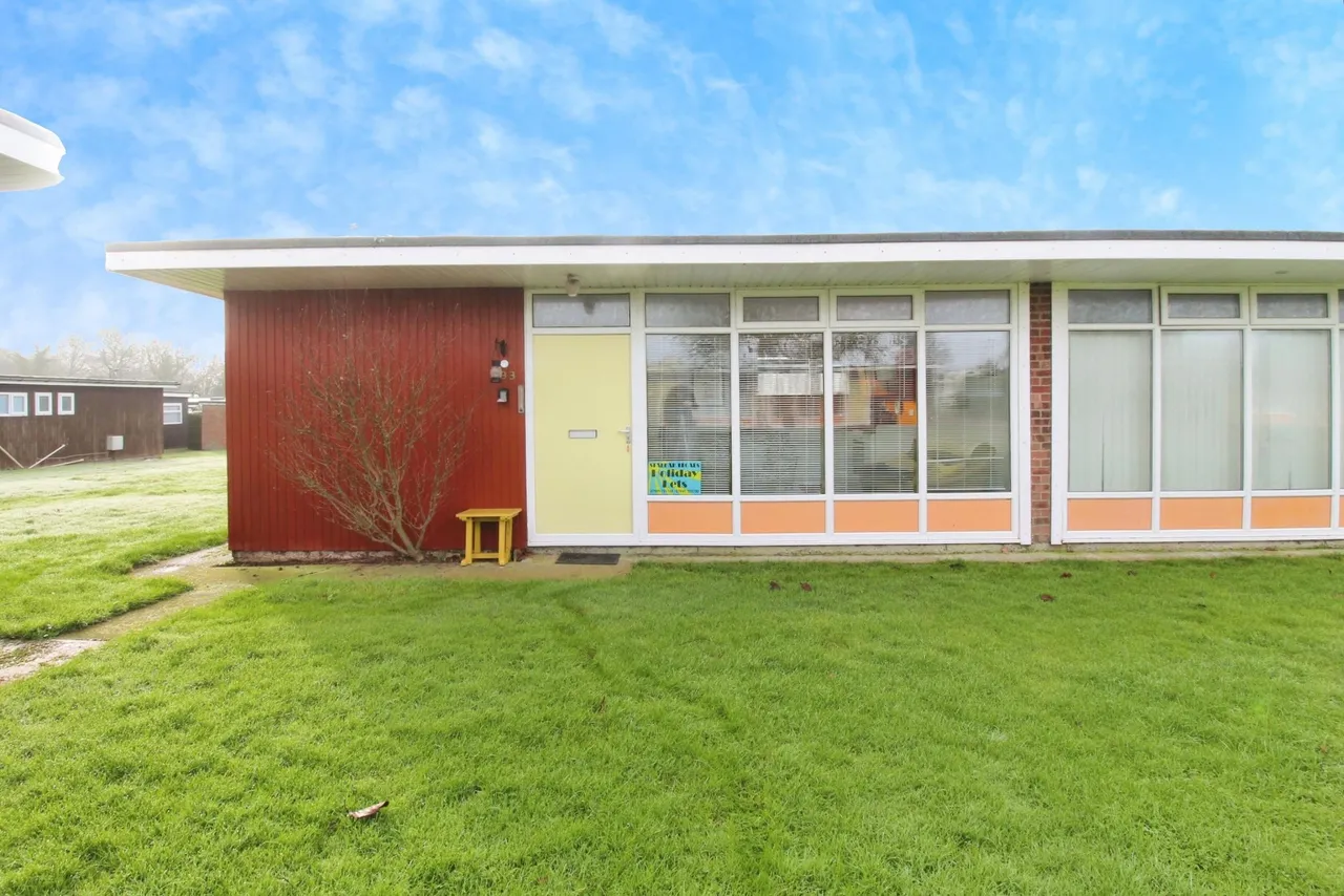 2 bed park home for sale, Broadside Chalet Park, Stalham, NR12