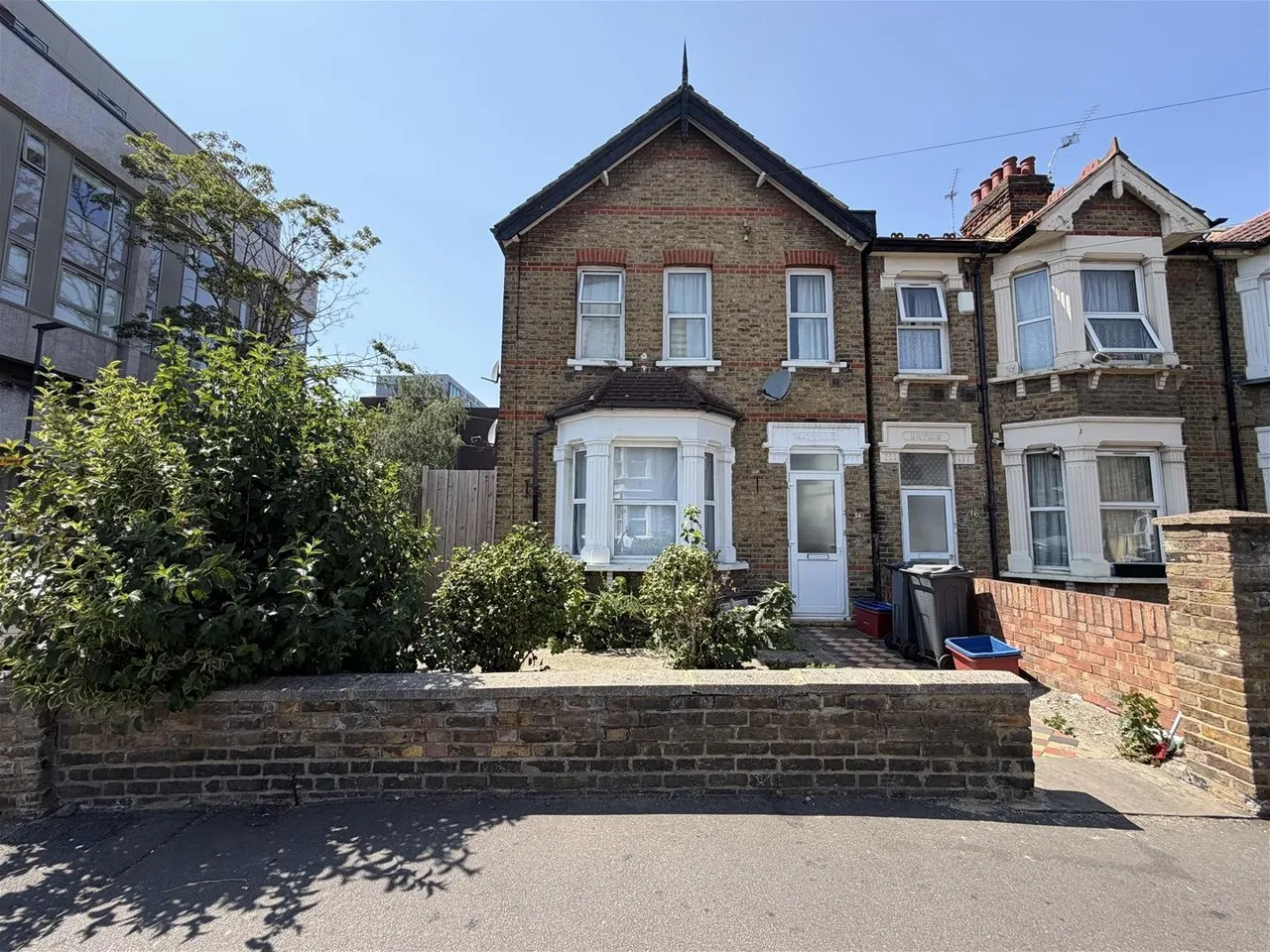 3 bed flat to rent — Montague Road, Hounslow