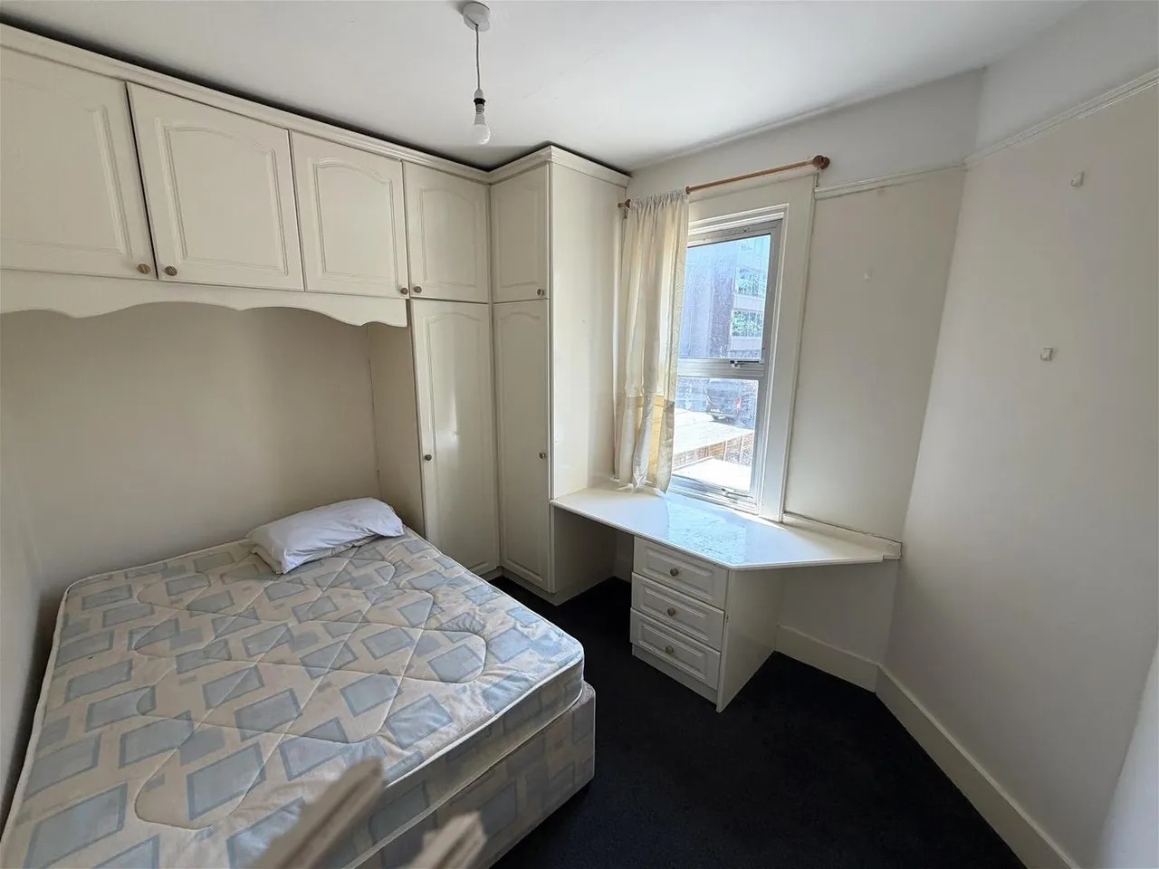 Montague Road, Hounslow, photo 4