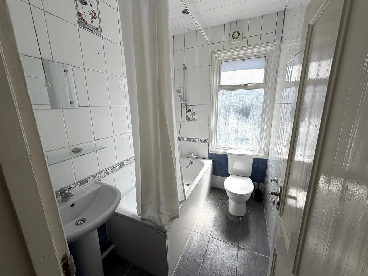 Montague Road, Hounslow, photo 6