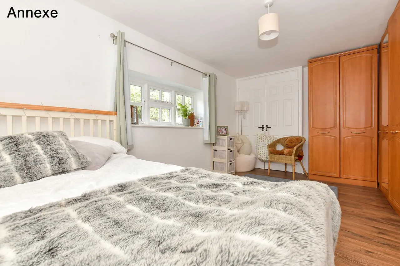 Sweechgate, Broad Oak, CT2, photo 14