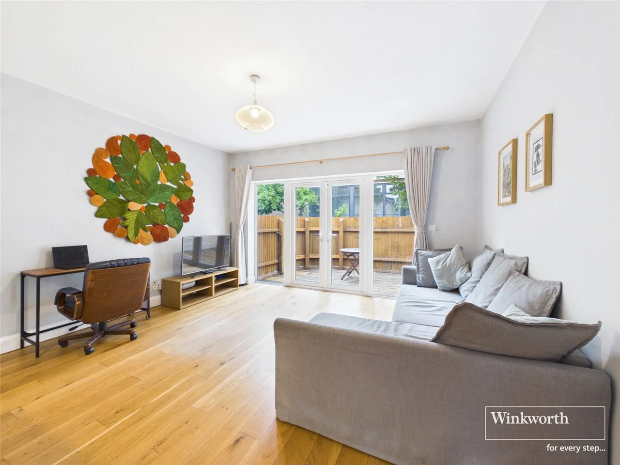 Sunny Gardens Road, Hendon,, London,, NW4, photo 12